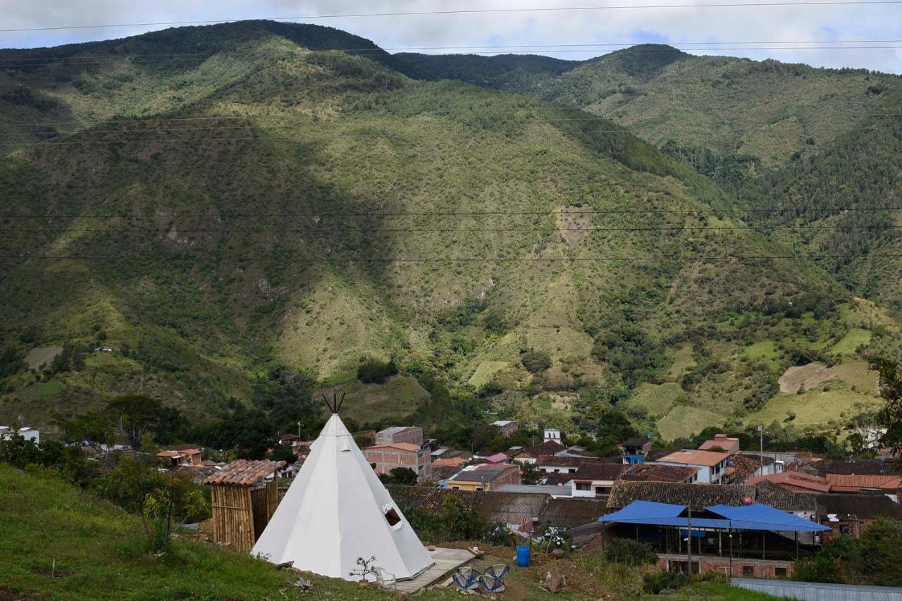 Hostal Las Valkirias Matanza Kültér fotó